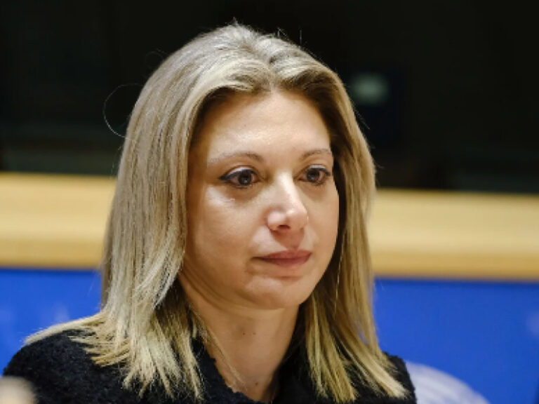 Συγκλονιστικό μήνυμα της Μαρίας Καρυστιανού για τις Πανελλήνιες: «Όνειρα σε μπάζωμα» (pic)