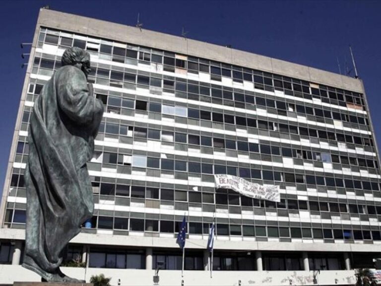 ΑΠΘ: Ενισχύει τη μετακίνηση των ΑΜΕΑ με ειδικά διαμορφωμένο λεωφορείο