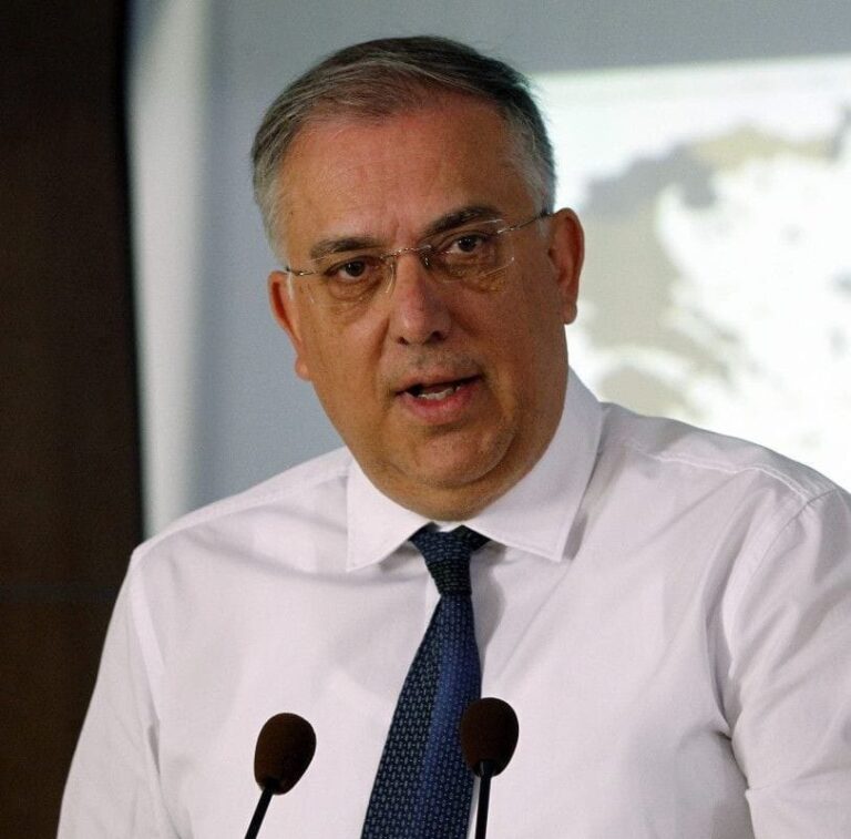Θεοδωρικάκος για τραγωδία στο Πευκοχώρι: Μόνο ο δήμος δίνει άδειες λειτουργίας στα λούνα παρκ