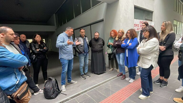 ΕΕΕΕΚ Πυλαίας: Το κτηριακό λύθηκε με μοιρασιά, αλλά παραμένει το αγκάθι της μεταφοράς – ΑμεΑ μαθητές μένουν σπίτι τους επί έναν μήνα