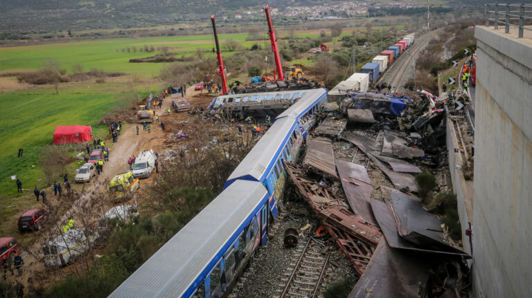 Τέμπη: Η Hellenic Train δεν αποζημιώνει τους εργαζόμενους στο κυλικείο επειδή δεν είχαν εισιτήριο